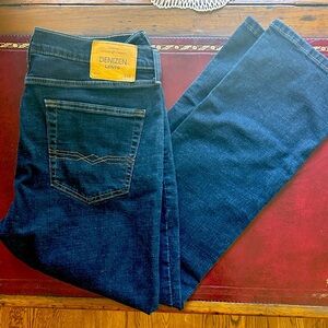 Levi's Denizen Blue 218 Straight Fit Blue Jeans Size 36 W x 30 L